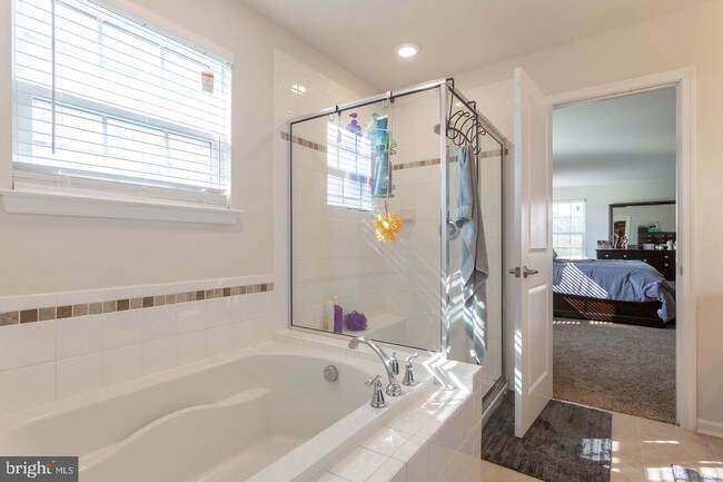 Foto del edificio - 1103 ISABELLA Ct