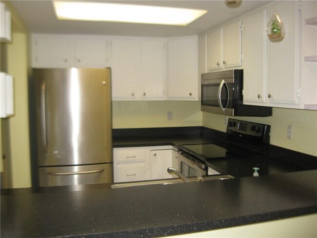 Building Photo - 4660 Ringwood Meadow