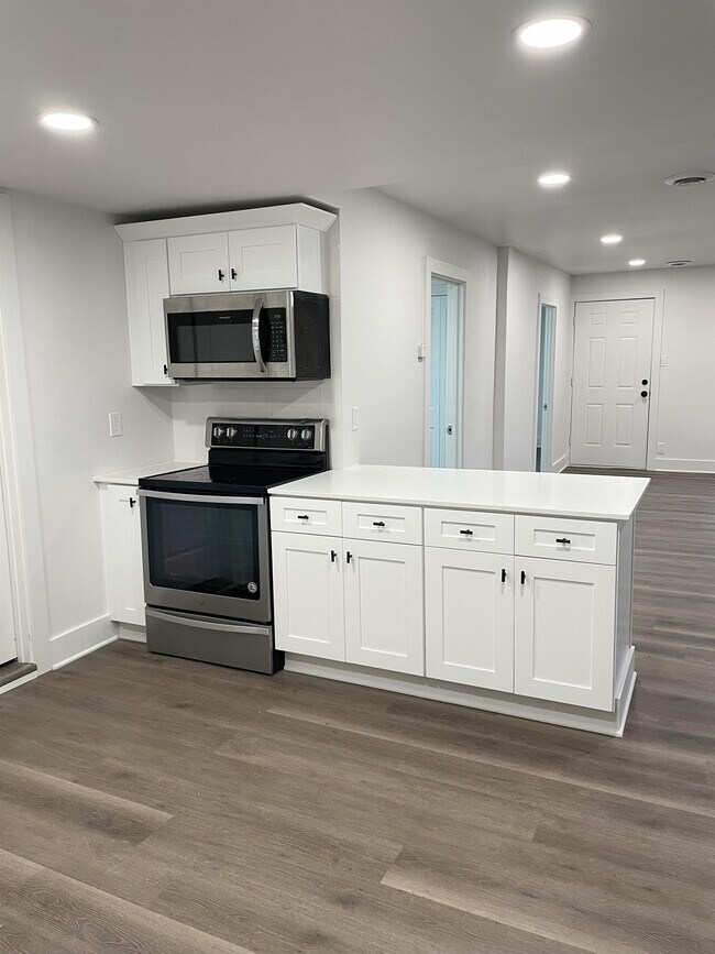 Foto del edificio - 90 W Meyers Ave