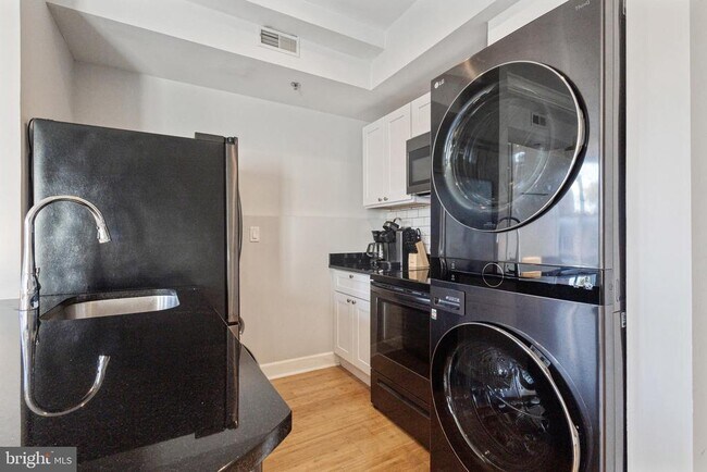 Foto del edificio - 180 Main St