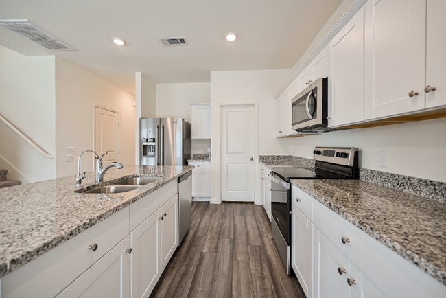 Foto del edificio - 13530 Kinsman Road