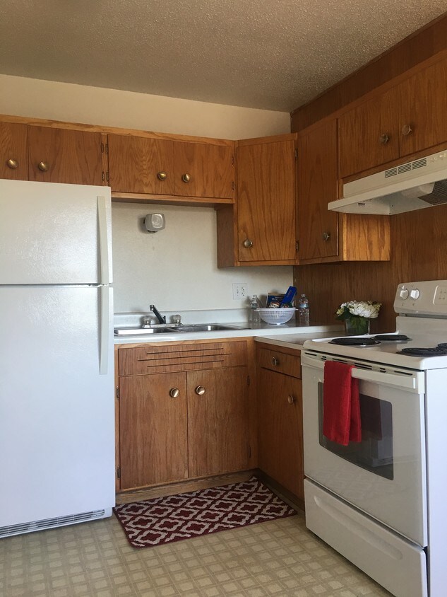 Primary Photo - 504 3rd Ave N