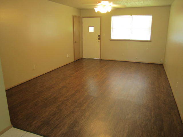 Foto del edificio - 8313 NW 37th St