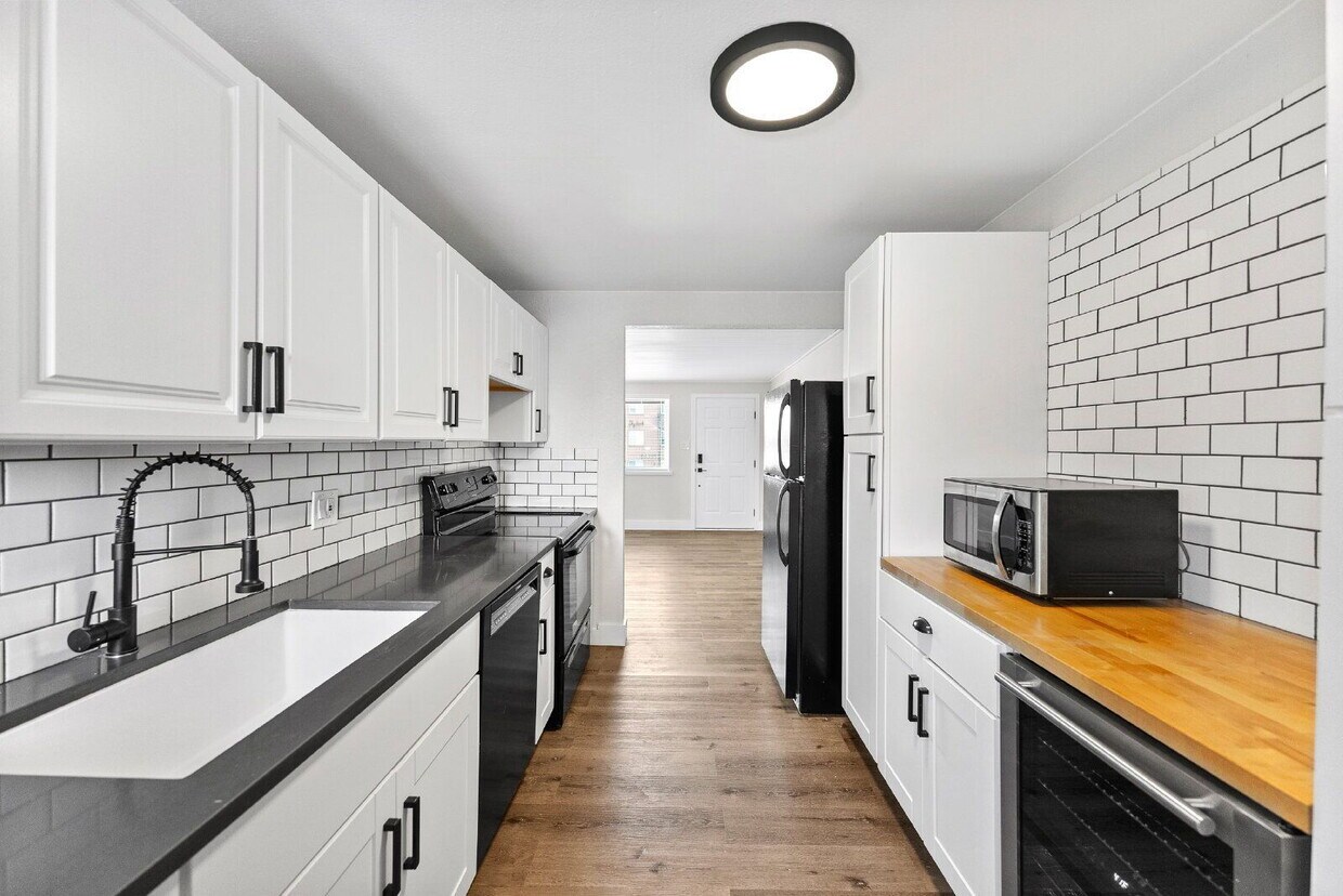 Foto principal - 1100 Rosemary St