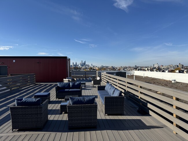 Building Photo - Views at Fishtown