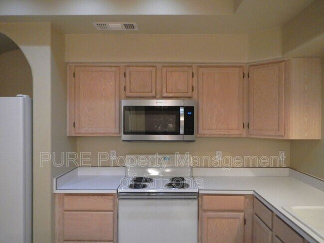 Foto del edificio - 4809 E Hazel Dr