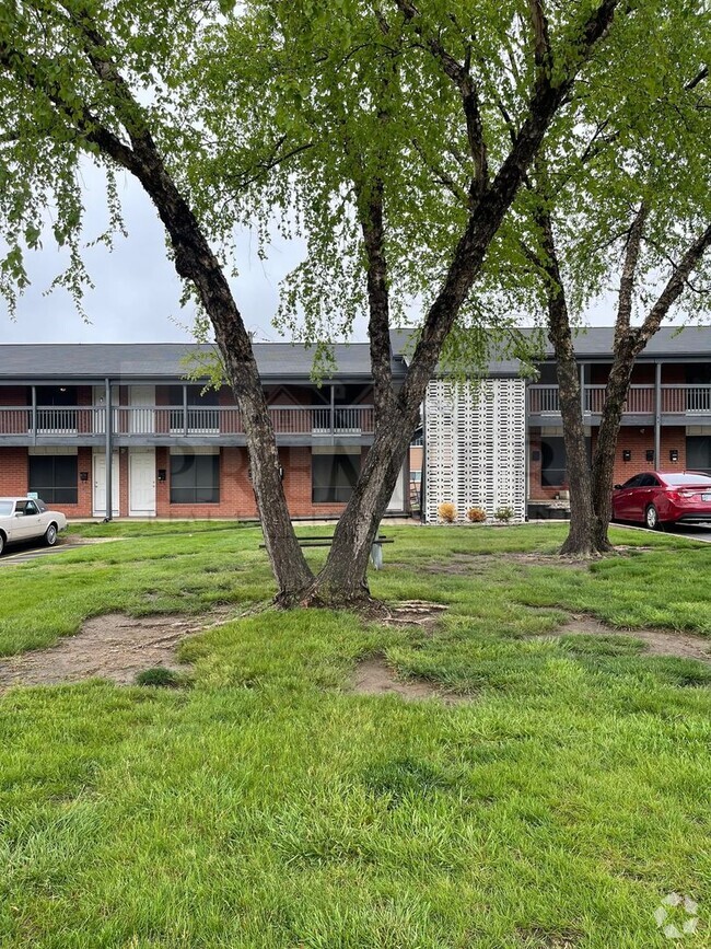 Building Photo - 6009 Barton Ave