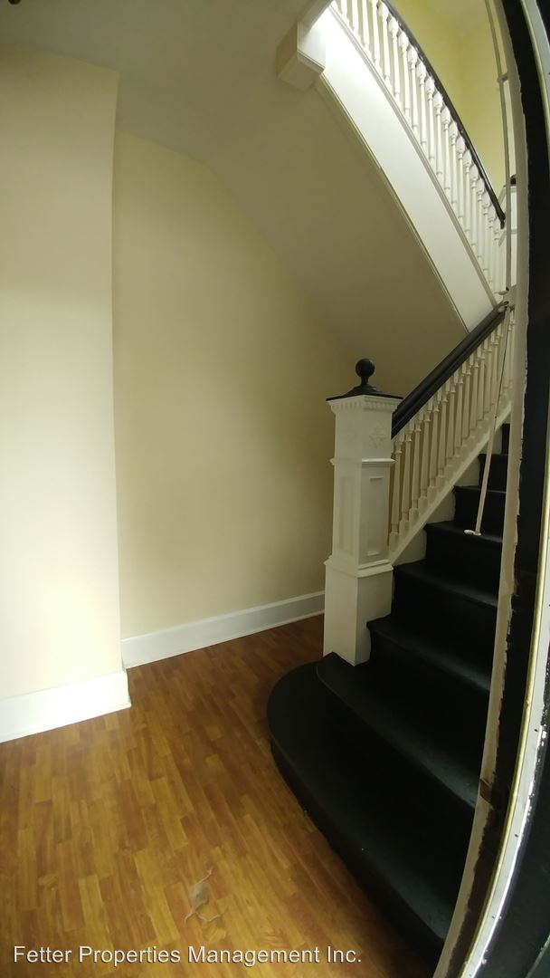 Building Photo - 207 Chandler Ave