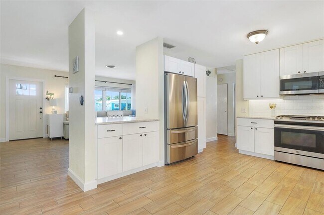 Foto del edificio - 731 44th Ave NE