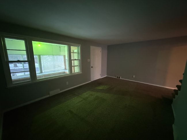 Foto del edificio - 6018 Devlin Ave