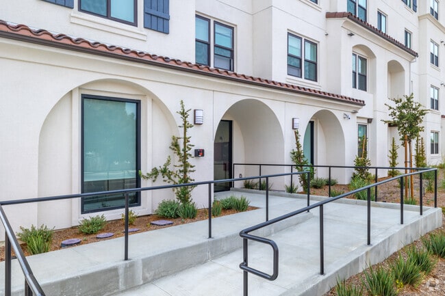 Entrada accesible - South River Village