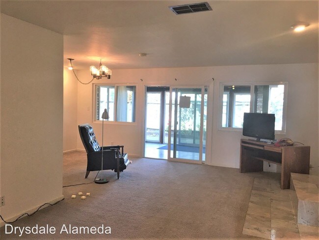 Building Photo - 2 br, 2 bath House - 305 FairHaven