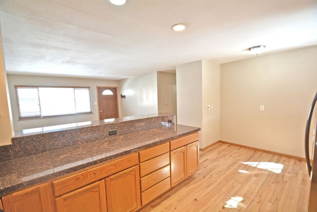 Foto del edificio - Arvada West Remodeled Ranch 4 bd, 3 bath