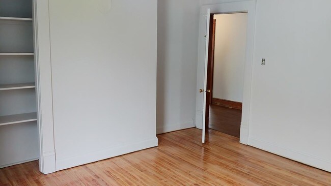 Foto del edificio - 324 Grace St