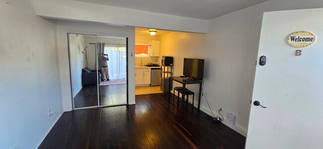 Foto del edificio - 3629 State St