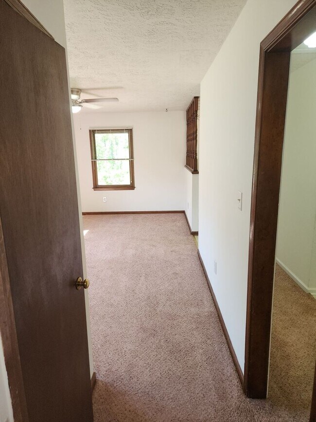 Building Photo - DUPLEX IN PRINCE GEORGE