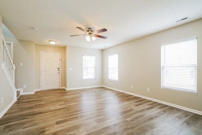 Foto del edificio - 3752 Tryon Ridge Dr