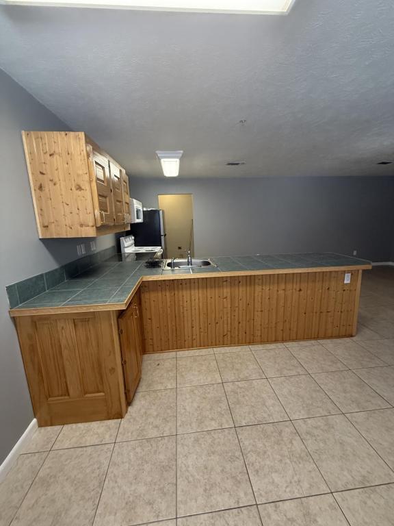 Foto del edificio - 2906 Pineland Dr