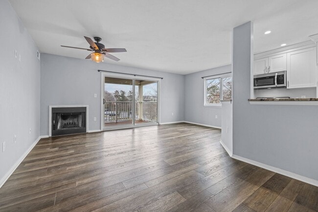 Foto del edificio - Updated & Stylish Condo in the Heart of Virginia Beach