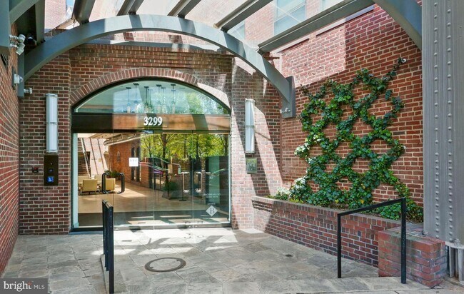 Building Photo - 3299 K St NW