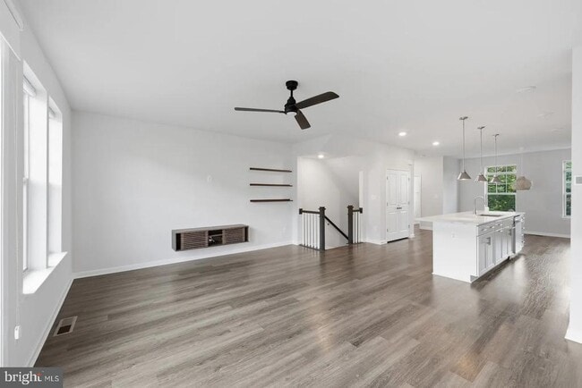 Building Photo - 9309 Barnes Lp