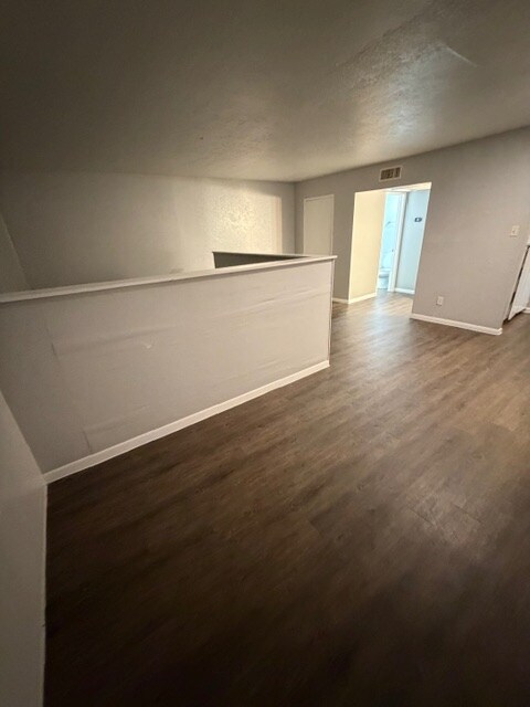 Foto del edificio - 5220 Weber Rd