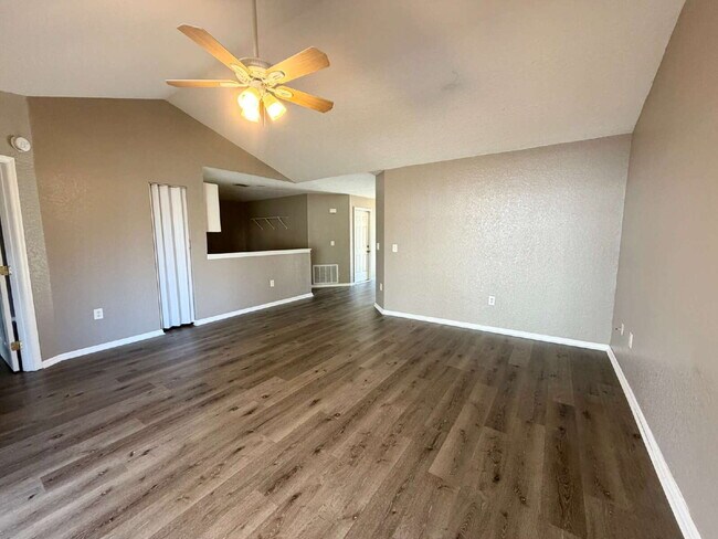 Foto del edificio - 4014 Jason Rd