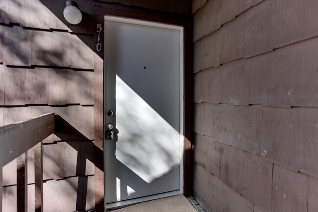 Building Photo - 12955 Woodforest Blvd