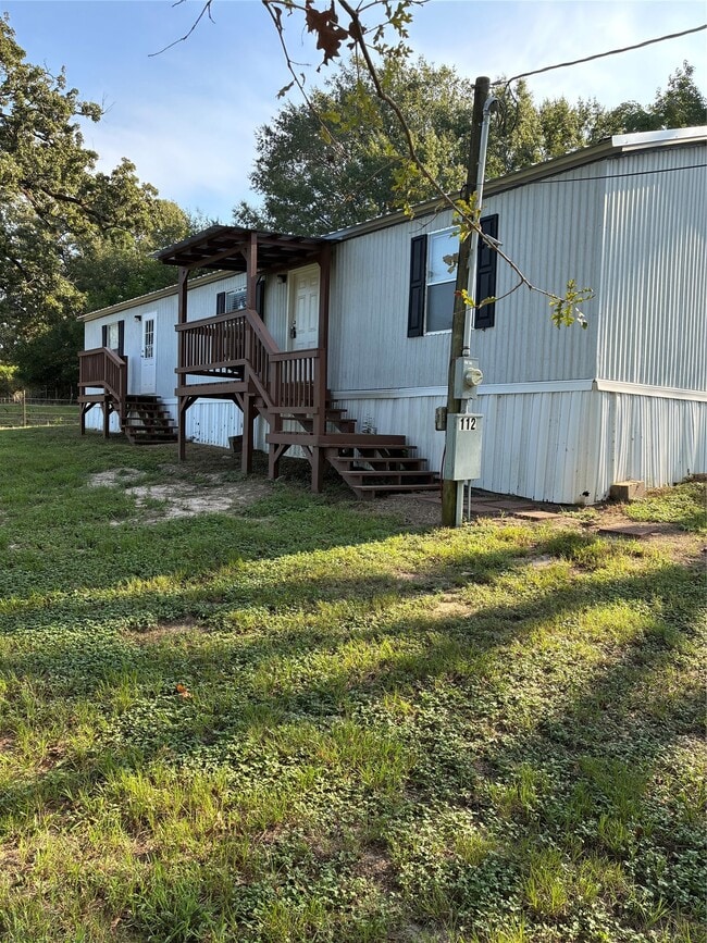 Building Photo - 112 Strawberry Ln
