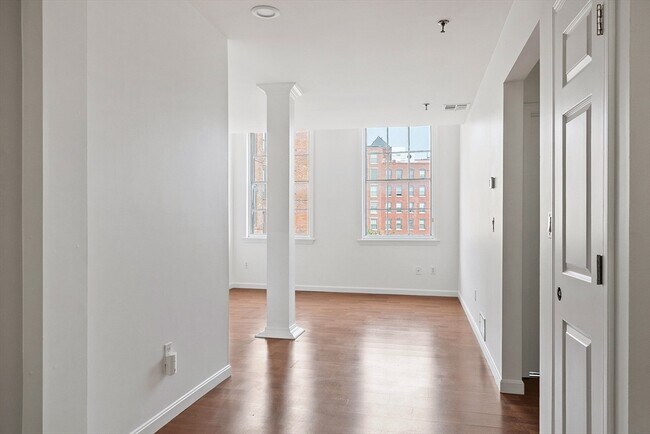 Foto del edificio - 57 Washington St