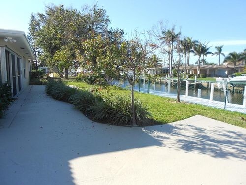 Building Photo - 174 Periwinkle Dr