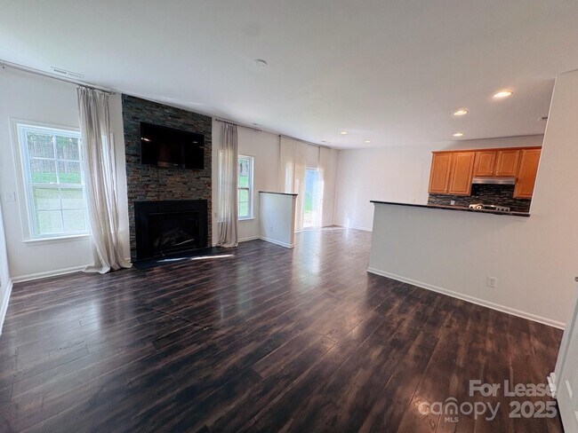 Building Photo - 4204 Lawrence Daniel Dr