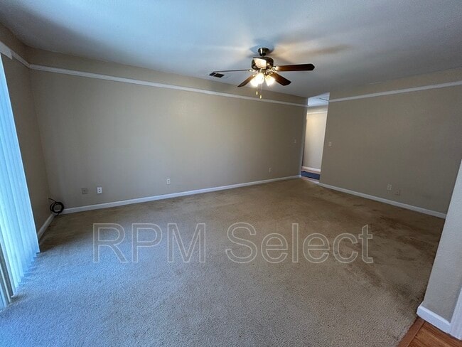 Building Photo - 825 Osprey Way