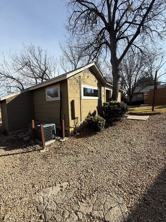 Building Photo - Purington5317