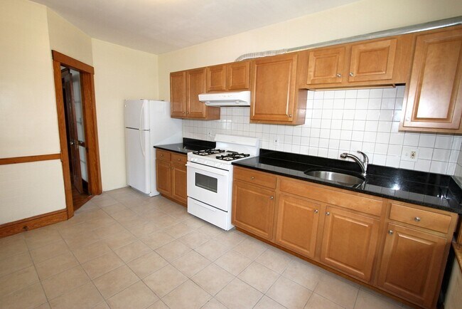 Foto del edificio - 475 Ashmont St