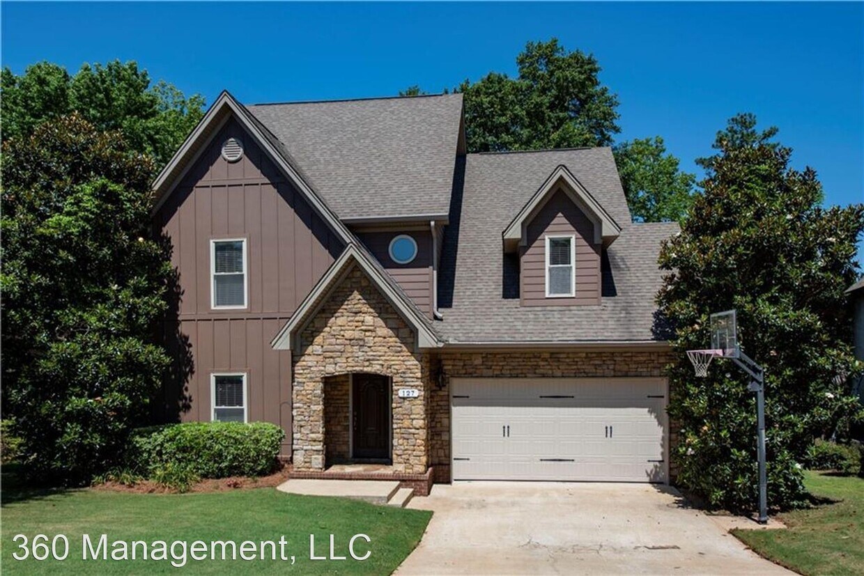 Primary Photo - 4 br, 3 bath House - 127 Solamere Lane