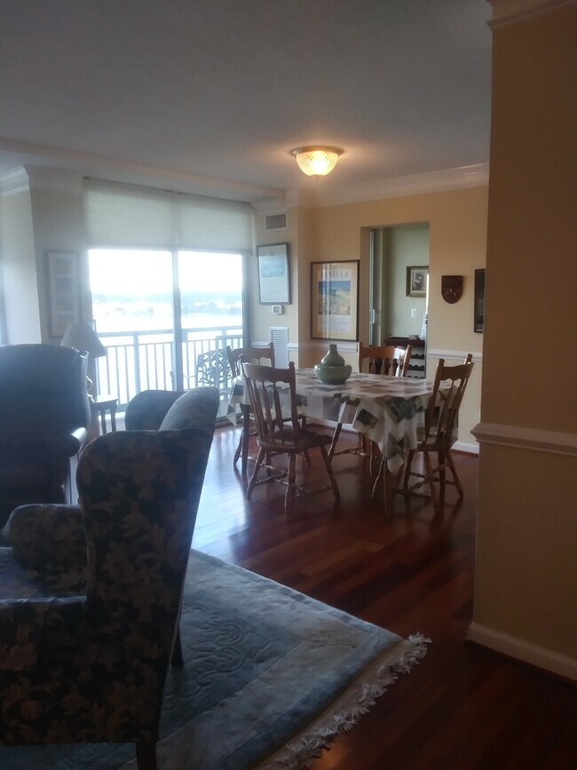 Foto del edificio - 501 Slaters Ln