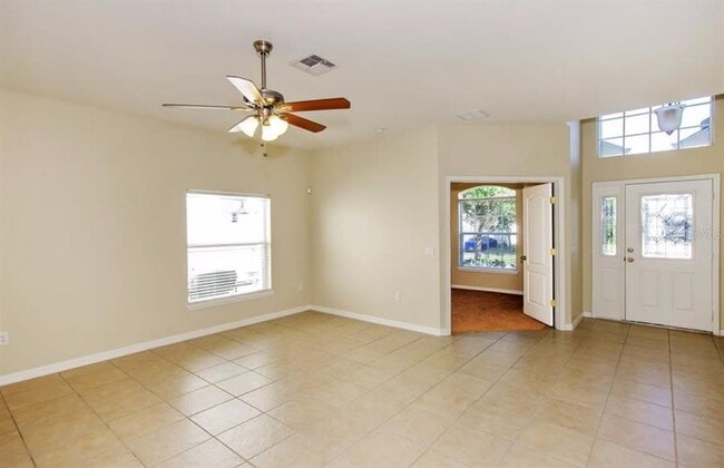 Building Photo - 2111 Conifer Ave