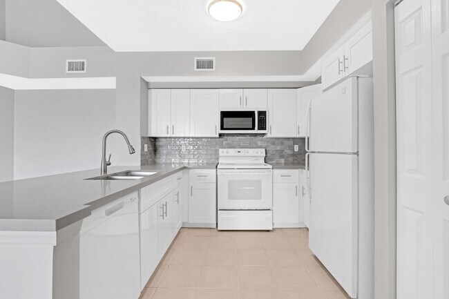 Building Photo - 2120 West Preserve Way #306