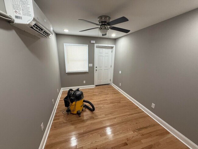 Foto del edificio - 402 Gunn St