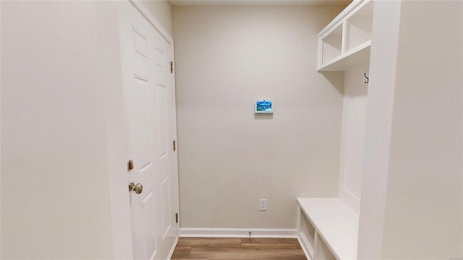 Building Photo - 172 Laila Wy