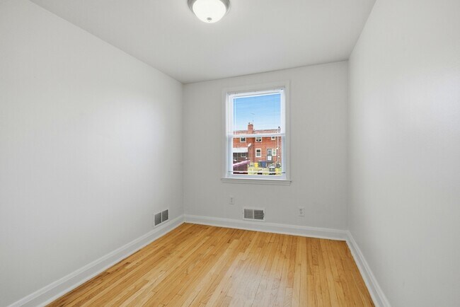 Foto del edificio - 3770 Ravenwood Ave