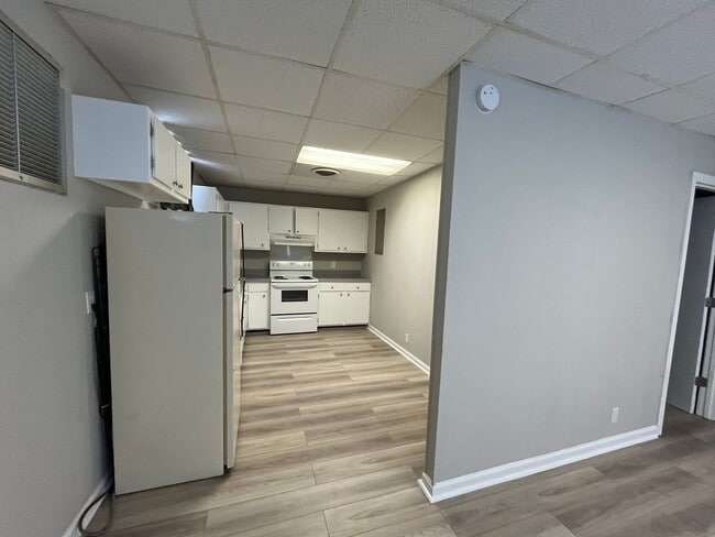 Foto del edificio - 142 Goshen Rd