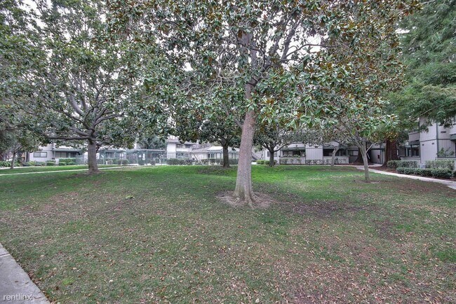 Building Photo - 3 br, 2 bath Condo - 4071 Murray Common
