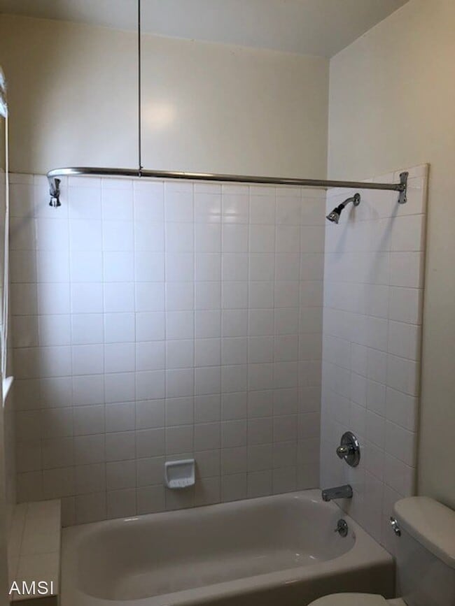 Building Photo - 2 br, 1 bath House - 14 Leona Terrace