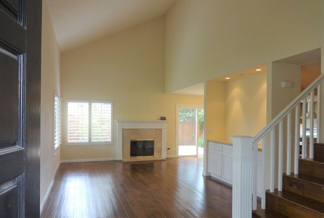 Foto del edificio - Beautiful Willow Glen 3 Bedroom 2.5 Bath E...