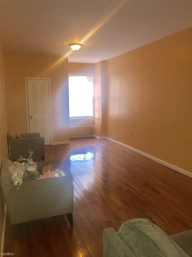 Building Photo - 2619 Loyola Southway