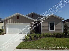 Building Photo - 6615 SW 89th Ln
