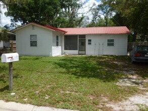 Building Photo - 910 Tuskawilla St