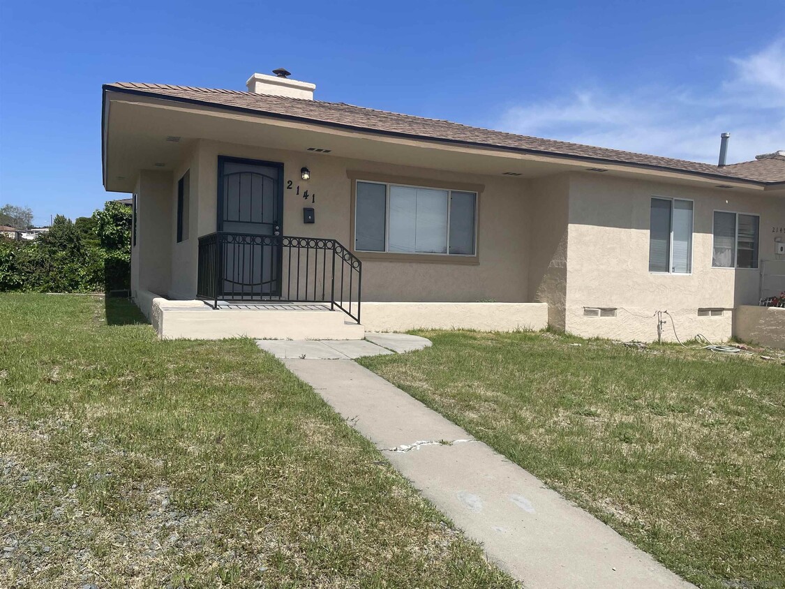 Primary Photo - 2141 Flintridge Dr